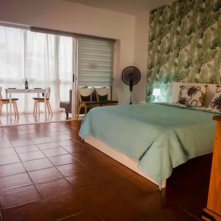 En Apartment *